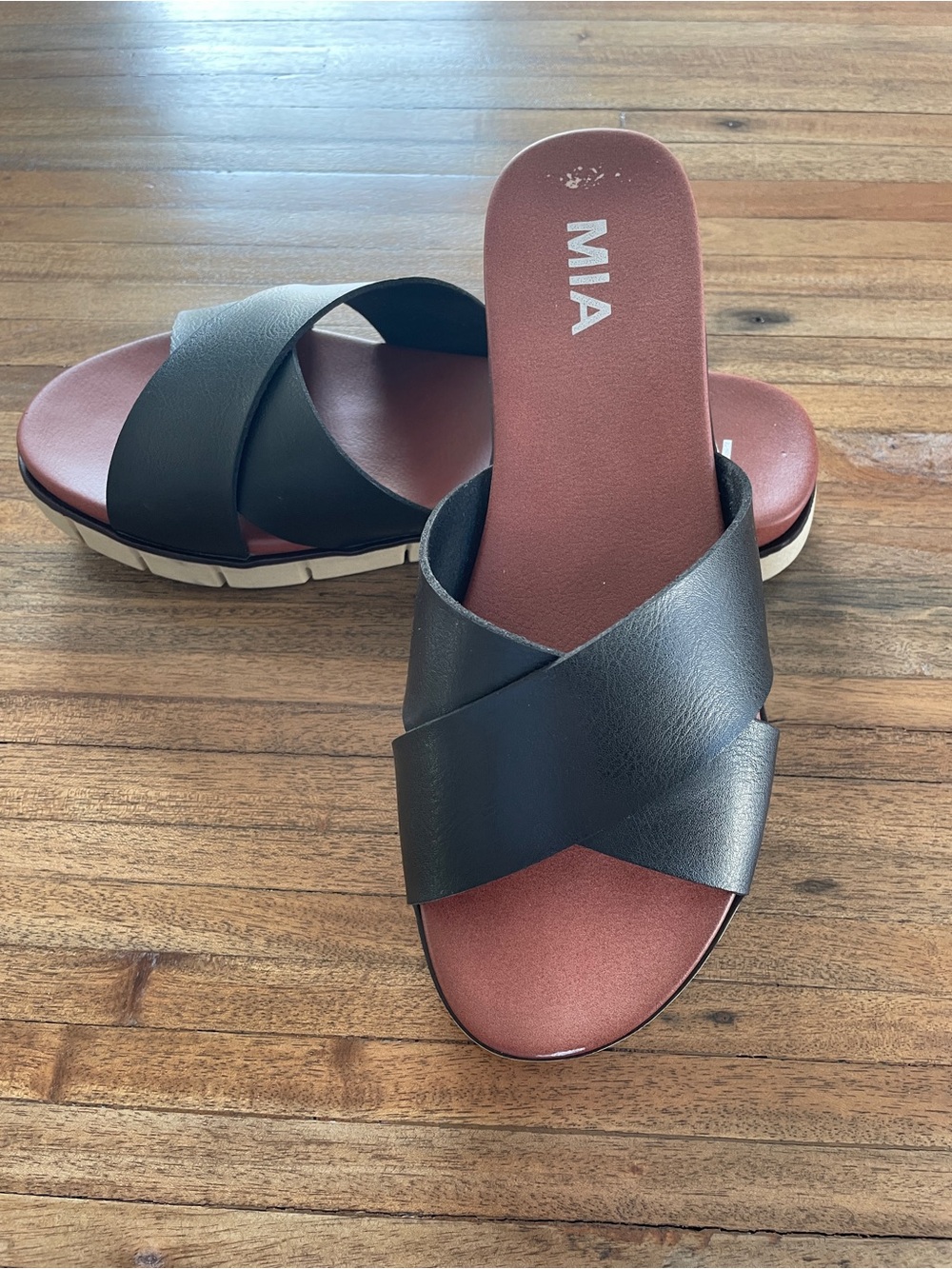 Black MIA Sandals - EUC - 8
